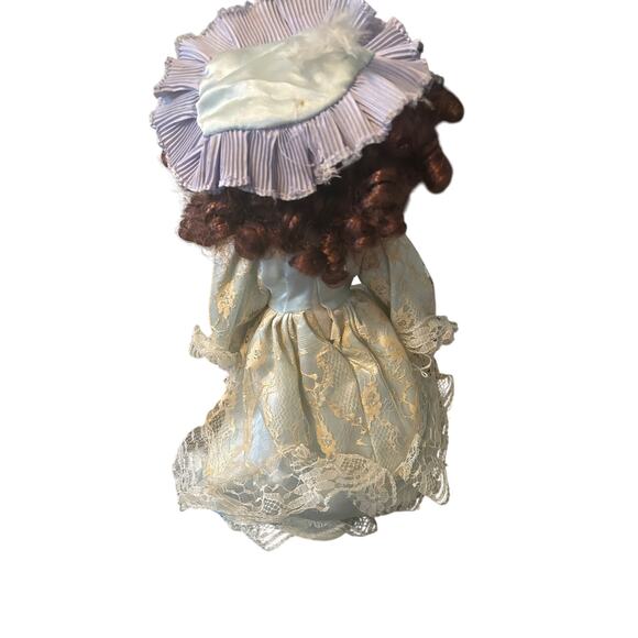 Vintage Cathay Collection 15" Porcelain Doll Curls Certificate of Authenticity - Picture 4 of 6